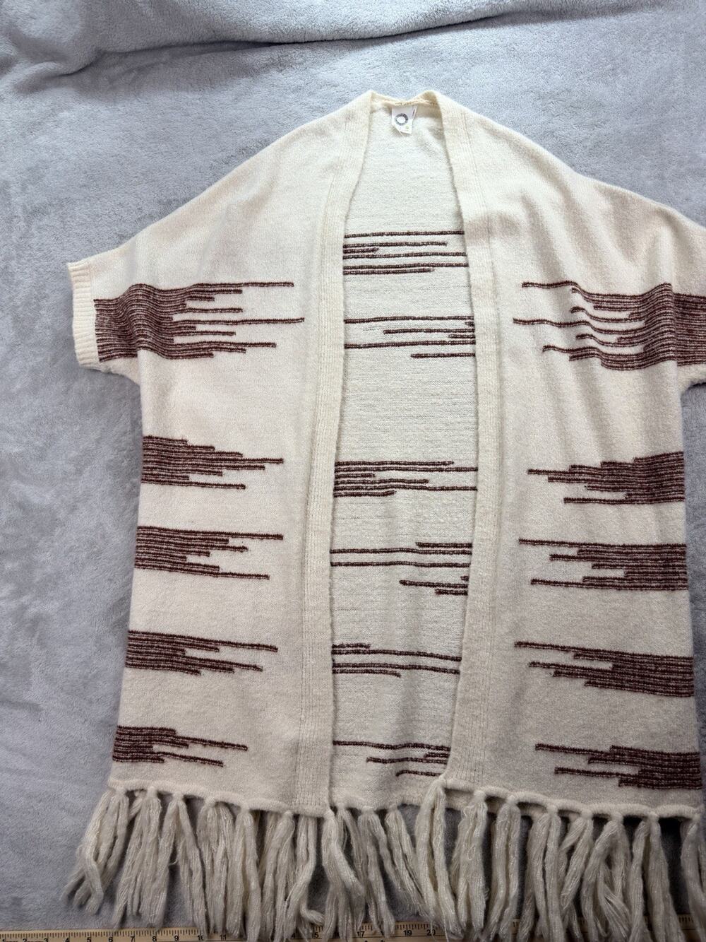 Akemi + Kin Bohemian Cozy Fall Women's Sweater with Fringe Size 0/S
